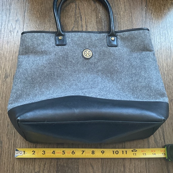 Tory Burch Gray Wool Flannel Tote Bag - Picture 6 of 8